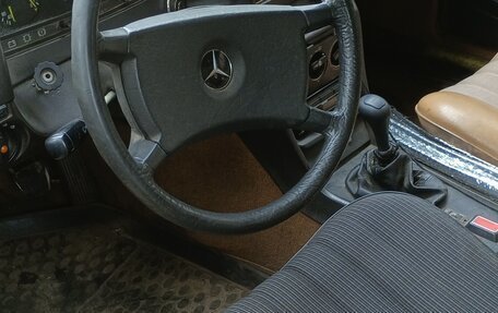 Mercedes-Benz W123, 1980 год, 120 000 рублей, 4 фотография