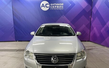 Volkswagen Passat B6, 2005 год, 710 000 рублей, 2 фотография