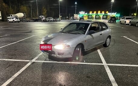 Mitsubishi Colt VI рестайлинг, 1997 год, 200 000 рублей, 12 фотография