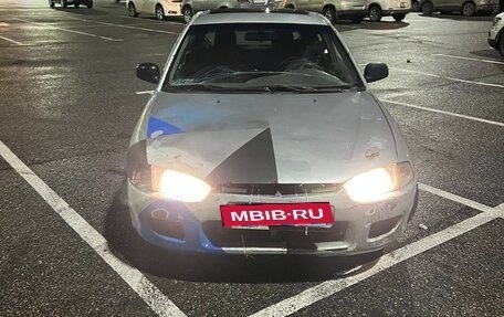 Mitsubishi Colt VI рестайлинг, 1997 год, 200 000 рублей, 9 фотография