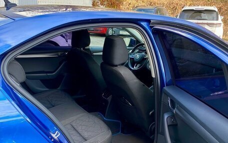 Skoda Octavia, 2018 год, 1 990 000 рублей, 10 фотография