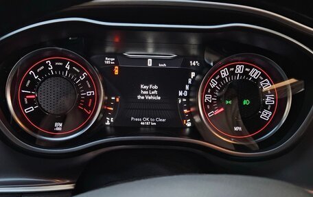 Dodge Challenger III рестайлинг 2, 2021 год, 2 299 000 рублей, 17 фотография