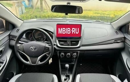 Toyota Yaris XP150 рестайлинг, 2022 год, 800 500 рублей, 4 фотография