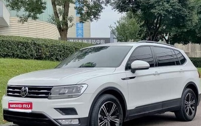 Volkswagen Tiguan II, 2022 год, 2 260 000 рублей, 1 фотография