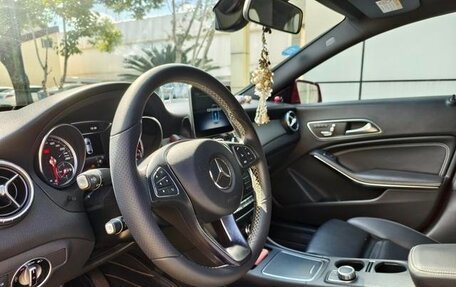 Mercedes-Benz CLA, 2019 год, 1 970 000 рублей, 9 фотография