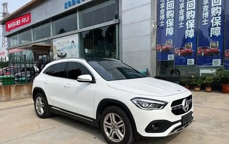 Mercedes-Benz GLA, 2022 год, 2 400 999 рублей, 3 фотография