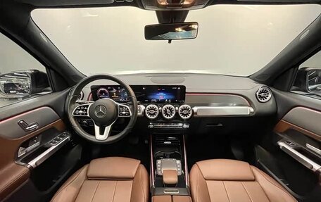 Mercedes-Benz GLB, 2021 год, 2 290 469 рублей, 17 фотография