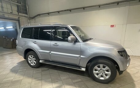 Mitsubishi Pajero IV, 2011 год, 1 790 000 рублей, 4 фотография
