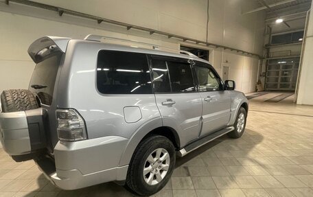 Mitsubishi Pajero IV, 2011 год, 1 790 000 рублей, 3 фотография