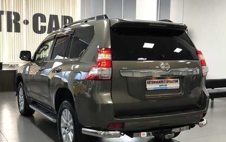 Toyota Land Cruiser Prado 150 рестайлинг 2, 2016 год, 4 790 000 рублей, 2 фотография