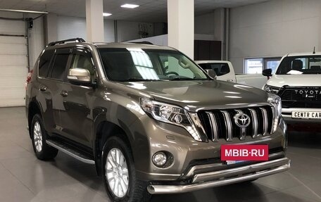 Toyota Land Cruiser Prado 150 рестайлинг 2, 2016 год, 4 790 000 рублей, 6 фотография