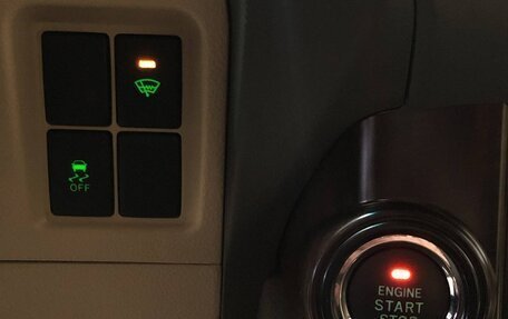 Toyota Land Cruiser Prado 150 рестайлинг 2, 2016 год, 4 790 000 рублей, 17 фотография