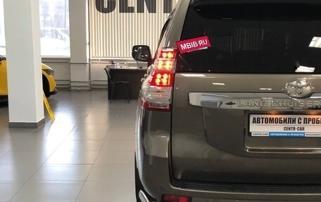 Toyota Land Cruiser Prado 150 рестайлинг 2, 2016 год, 4 790 000 рублей, 31 фотография