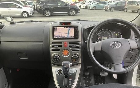 Toyota Rush II, 2016 год, 980 000 рублей, 9 фотография