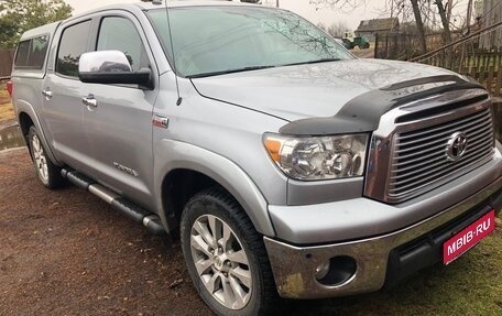 Toyota Tundra II, 2010 год, 5 000 000 рублей, 1 фотография