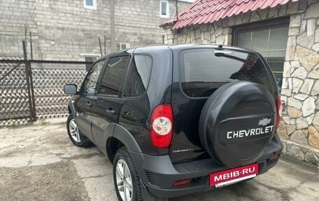 Chevrolet Niva I рестайлинг, 2012 год, 490 000 рублей, 3 фотография