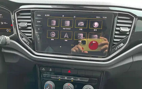 Volkswagen T-Roc I, 2022 год, 1 310 999 рублей, 18 фотография