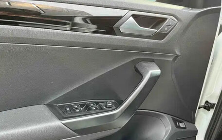 Volkswagen T-Roc I, 2022 год, 1 310 999 рублей, 20 фотография