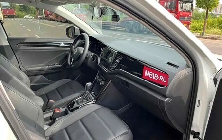 Volkswagen T-Roc I, 2022 год, 1 310 999 рублей, 15 фотография