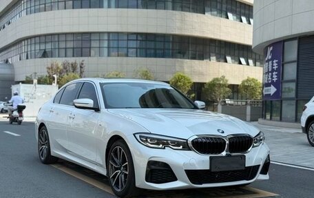 BMW 3 серия, 2022 год, 2 900 000 рублей, 3 фотография
