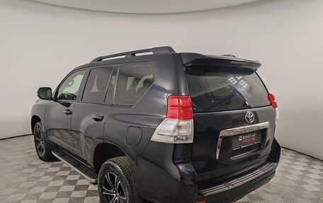 Toyota Land Cruiser Prado 150 рестайлинг 2, 2013 год, 2 935 000 рублей, 7 фотография