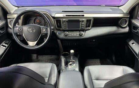 Toyota RAV4, 2013 год, 2 400 000 рублей, 15 фотография