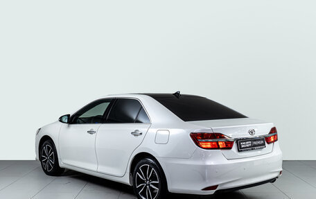 Toyota Camry, 2017 год, 2 200 000 рублей, 4 фотография