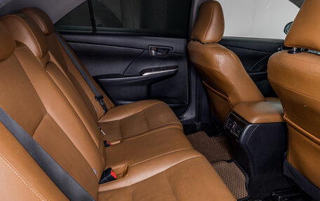 Toyota Camry, 2017 год, 2 200 000 рублей, 10 фотография