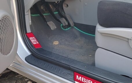 KIA Carens III (RP), 2008 год, 860 000 рублей, 2 фотография