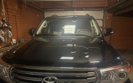 Toyota Land Cruiser 200, 2014 год, 5 900 000 рублей, 1 фотография