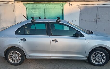 Skoda Rapid I, 2014 год, 900 000 рублей, 2 фотография