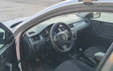 Skoda Rapid I, 2014 год, 900 000 рублей, 6 фотография