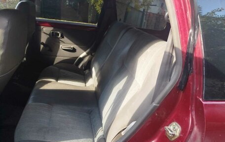 Mazda Familia Y10, 1996 год, 190 000 рублей, 11 фотография