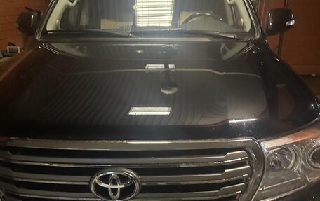 Toyota Land Cruiser 200, 2014 год, 5 900 000 рублей, 2 фотография