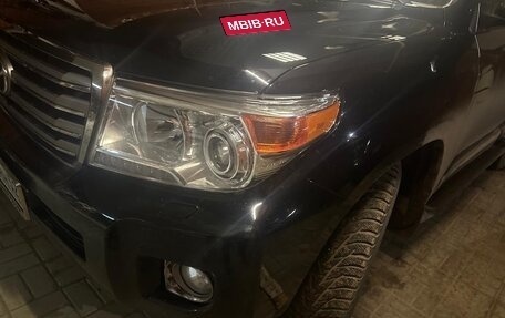 Toyota Land Cruiser 200, 2014 год, 5 900 000 рублей, 3 фотография