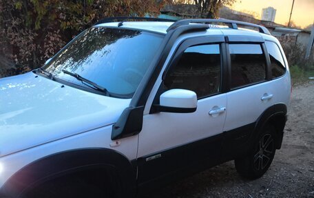 Chevrolet Niva I рестайлинг, 2018 год, 680 000 рублей, 4 фотография