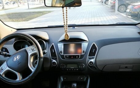 Hyundai ix35 I рестайлинг, 2013 год, 1 400 000 рублей, 4 фотография