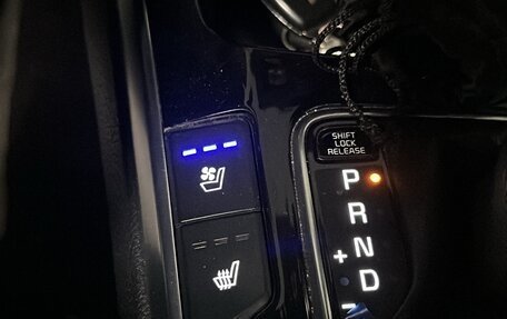 KIA Mohave I, 2023 год, 6 000 000 рублей, 26 фотография