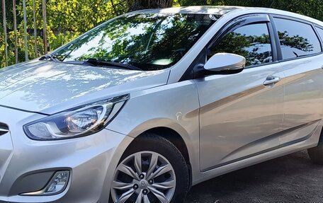 Hyundai Solaris II рестайлинг, 2012 год, 659 000 рублей, 1 фотография