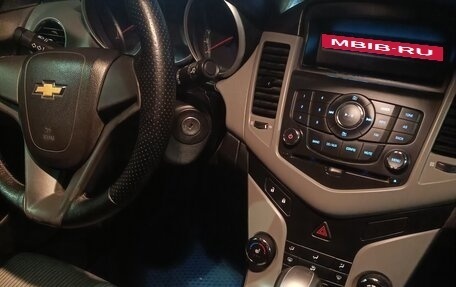 Chevrolet Cruze II, 2011 год, 650 000 рублей, 6 фотография