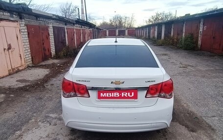 Chevrolet Cruze II, 2011 год, 650 000 рублей, 5 фотография