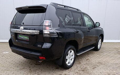 Toyota Land Cruiser Prado 150 рестайлинг 2, 2016 год, 3 560 000 рублей, 5 фотография
