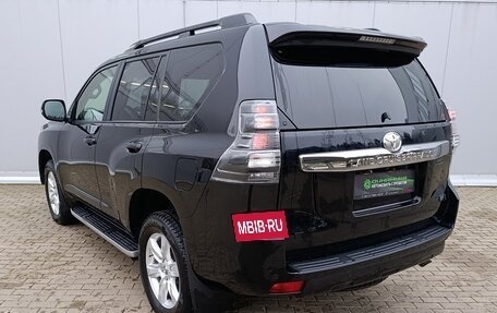 Toyota Land Cruiser Prado 150 рестайлинг 2, 2016 год, 3 560 000 рублей, 7 фотография