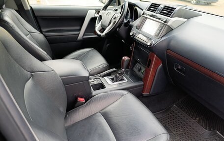 Toyota Land Cruiser Prado 150 рестайлинг 2, 2016 год, 3 560 000 рублей, 22 фотография