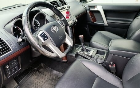 Toyota Land Cruiser Prado 150 рестайлинг 2, 2016 год, 3 560 000 рублей, 12 фотография