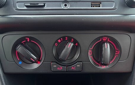 Volkswagen Polo VI (EU Market), 2014 год, 675 000 рублей, 14 фотография