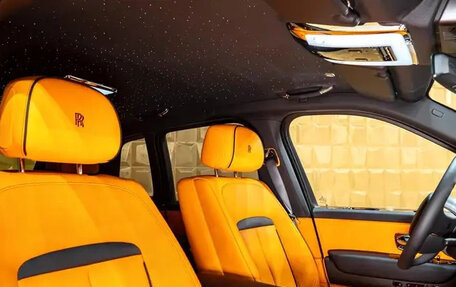 Rolls-Royce Cullinan, 2025 год, 67 000 000 рублей, 10 фотография