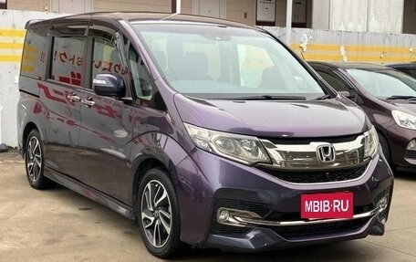 Honda Stepwgn IV, 2017 год, 1 490 000 рублей, 3 фотография