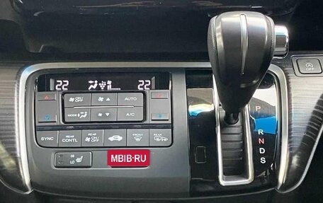 Honda Stepwgn IV, 2017 год, 1 490 000 рублей, 23 фотография