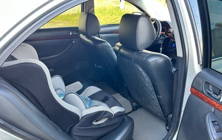 Toyota Avensis III рестайлинг, 2006 год, 825 000 рублей, 5 фотография